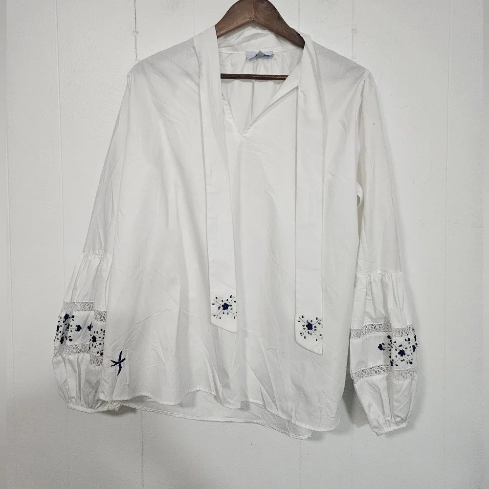 Mi Golondrina Hand-embroidered Blouse